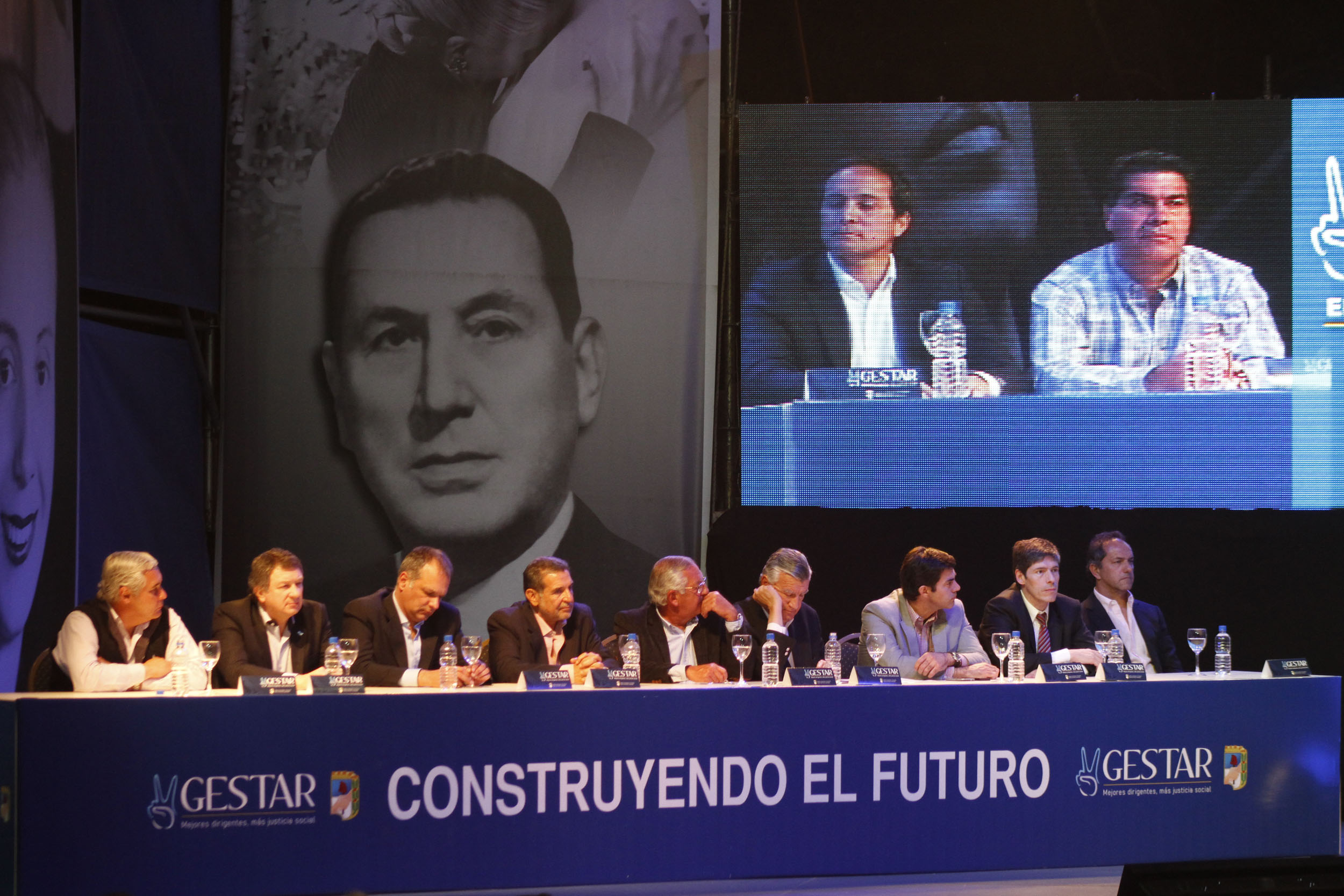 El kirchnerismo prometió lealtad a la Presidente