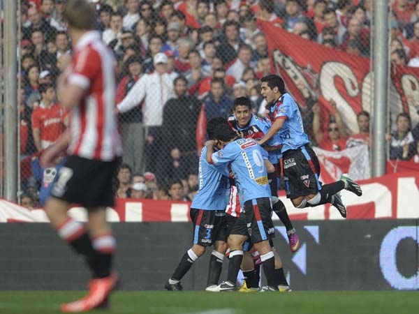 Independiente, el único grande que no ganó en su debut en la B