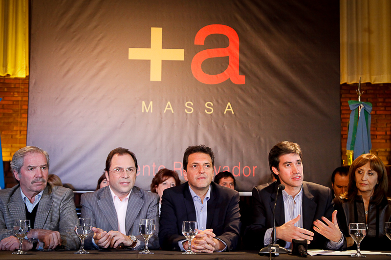 Twitter: pocas respuestas y sin propuestas de los candidatos