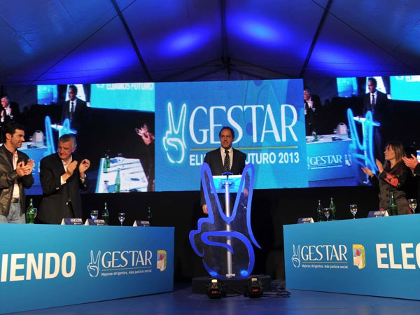 Scioli: «Las diferencias hay que plantearlas desde adentro»