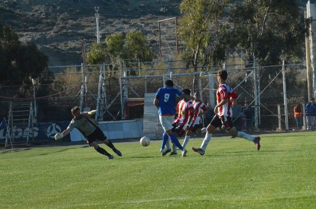 La CAI se acomoda: 3-1 a Rivadavia de Lincoln
