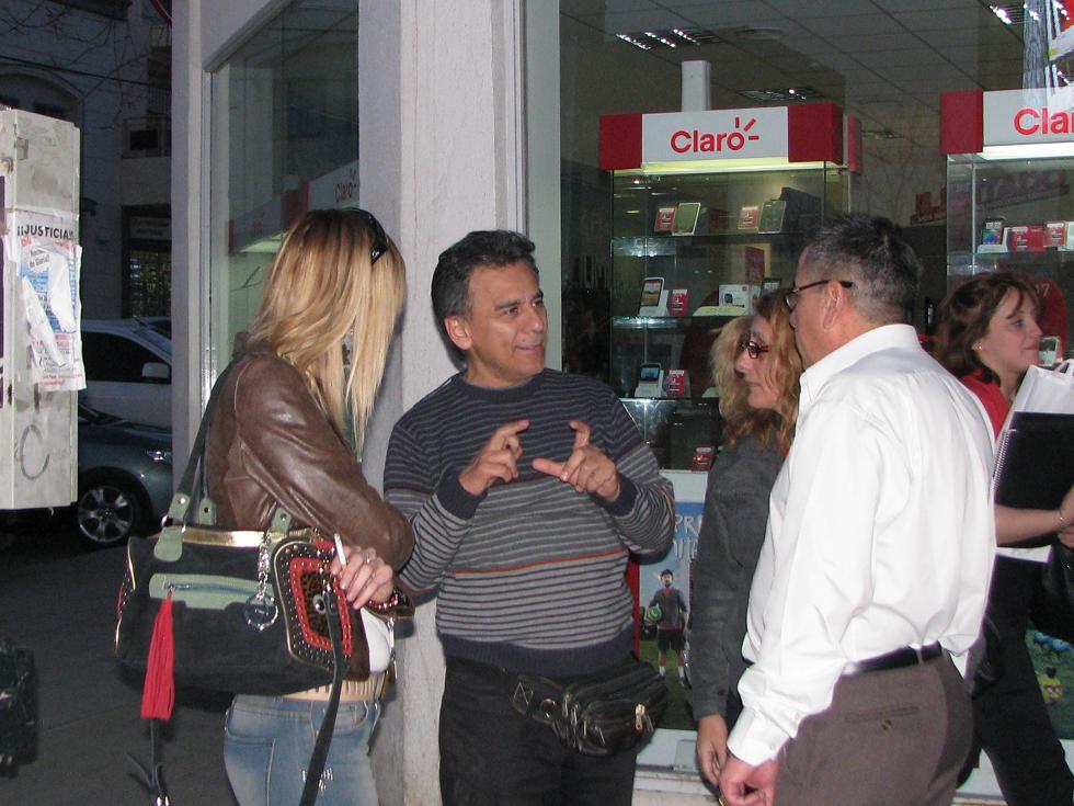 Docentes: Conde citó incapacidad e indiferencia del Gobierno