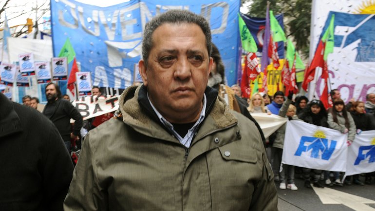 Denuncian a D’Elía por hacer «apología del crimen»