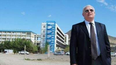 Genini: “Magno politizó el reclamo docente”