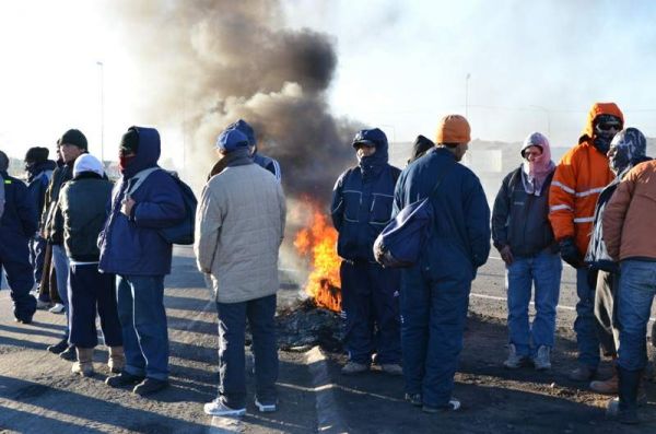 Por mediación de Petroleros, Obreros Unidos suspendió plan de lucha