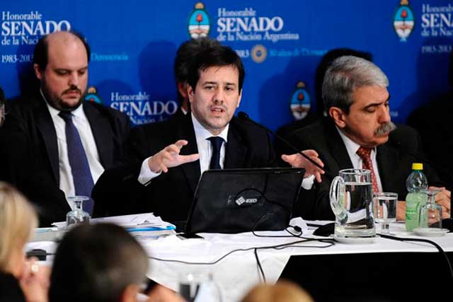 «No es verdad que Aerolíneas sea la caja de La Cámpora»