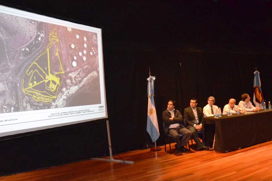 Presentan proyecto de un parque aeróbico en km. 3