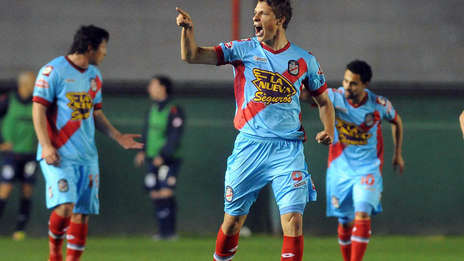 Arsenal dio vuelta al Ciclón y alcanzó a ‘Ñuls’