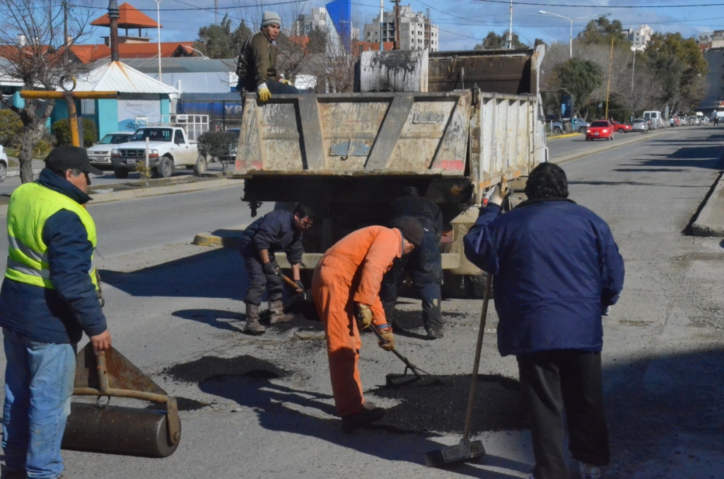 Ponen al cobro 350 cuadras de pavimento