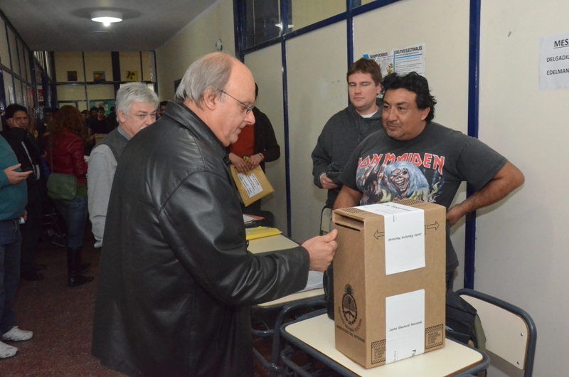Di Pierro votará a las 11 de la mañana