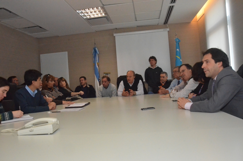 “Las elecciones en la ATECh tienen que servir para encaminar el conflicto”