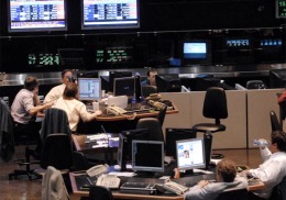 Las acciones de Clarín cayeron un 33 por ciento