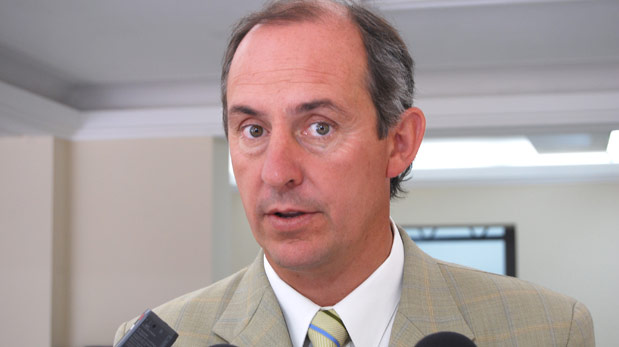 Castro está “disponible” para sumarse el gabinete de Buzzi
