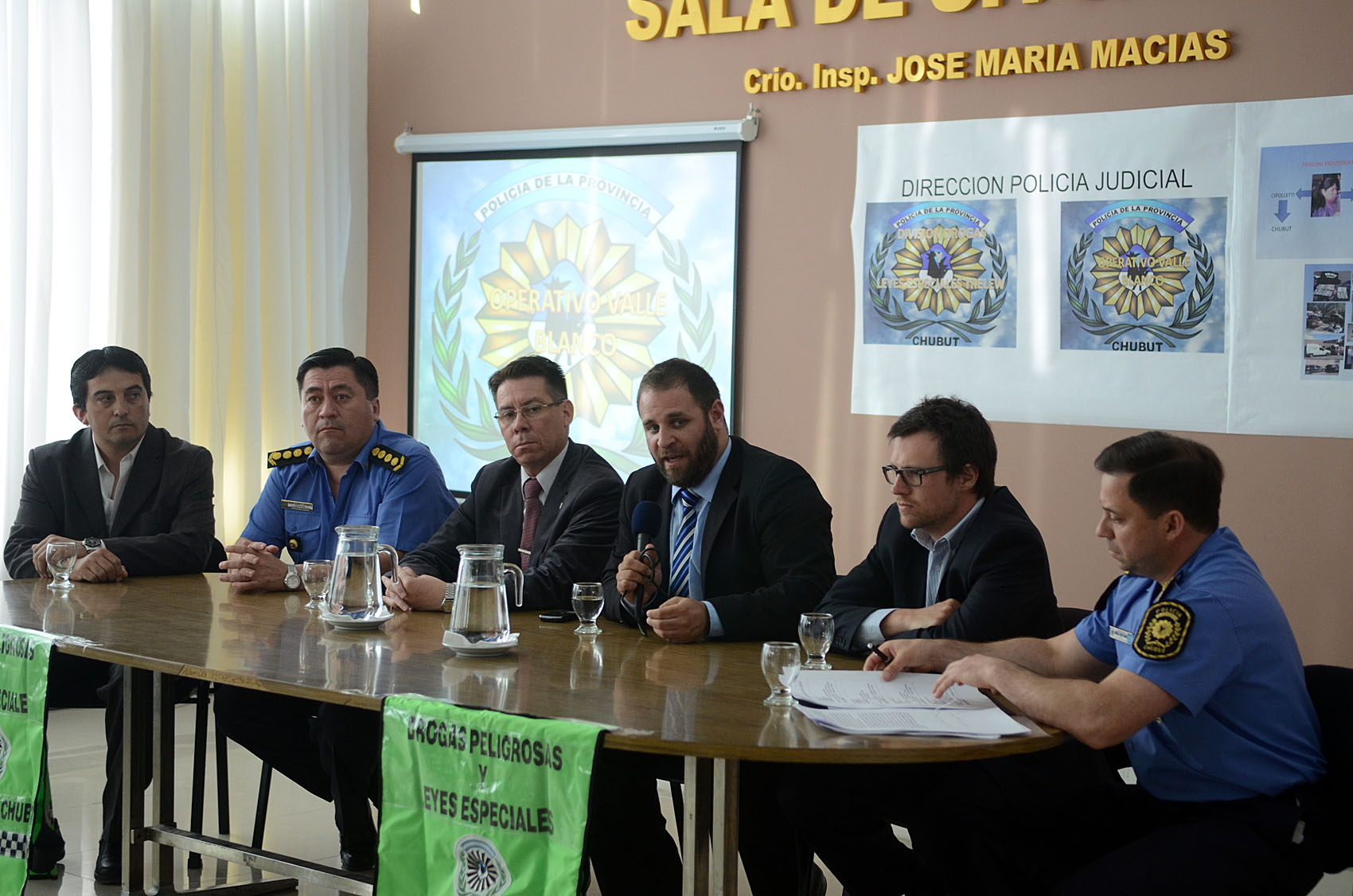 Detienen a 24 personas y secuestran 13 kilos de cocaína