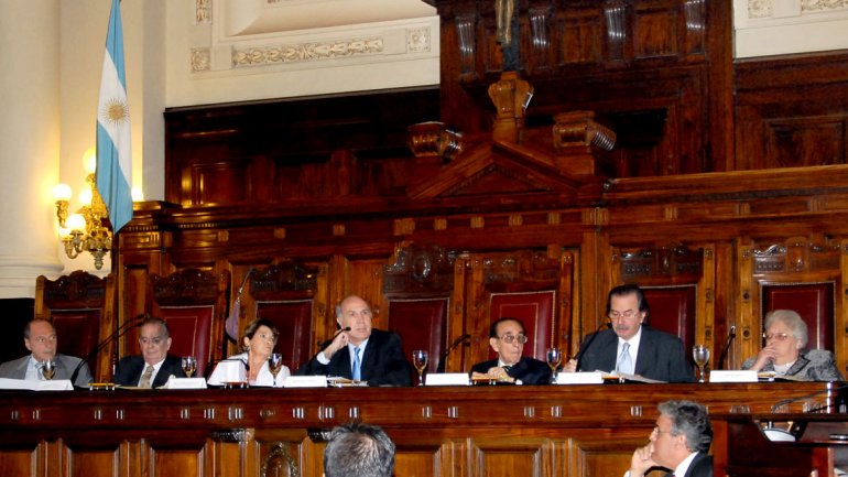 Suspenden las elecciones a gobernador de Santiago del Estero