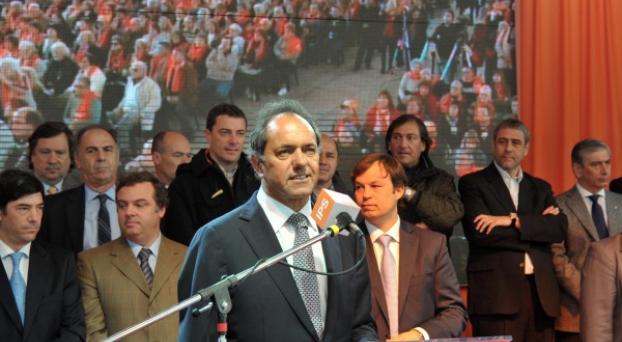 Scioli confirmó que Cristina está saliendo de la anestesia