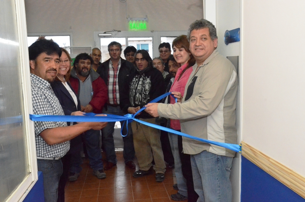 El Sindicato Petrolero dejó inaugurado su Vacunatorio