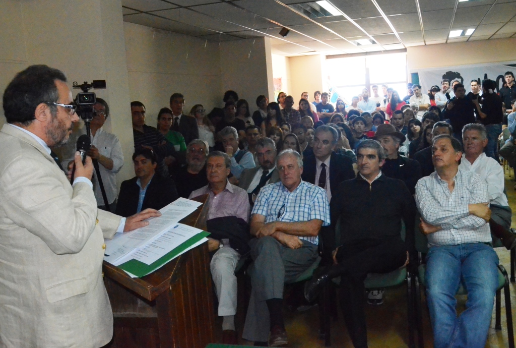 Asumió Ayape como Rector en la Universidad
