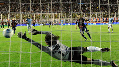 San Lorenzo goleó al ‘Pirata’ y sueña