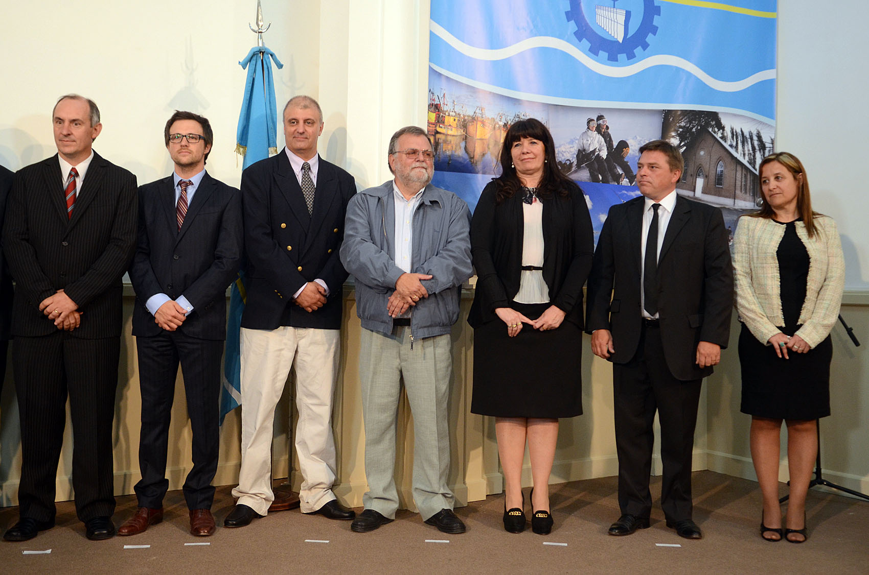 Buzzi puso en funciones a su nuevo Gabinete