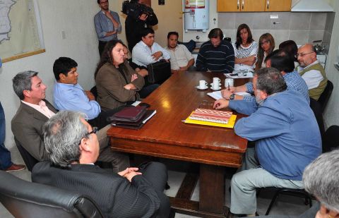 ATECh reconoce avances de la paritaria pero los analiza «en paro»