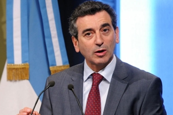 Randazzo se sumó a la carrera presidencial