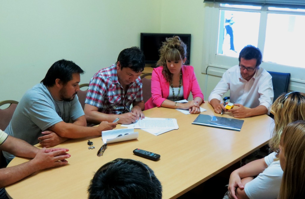 Otorgan un beneficio económico a empleados públicos