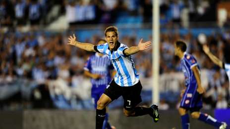 Racing le ganó 2-0 a Godoy Cruz
