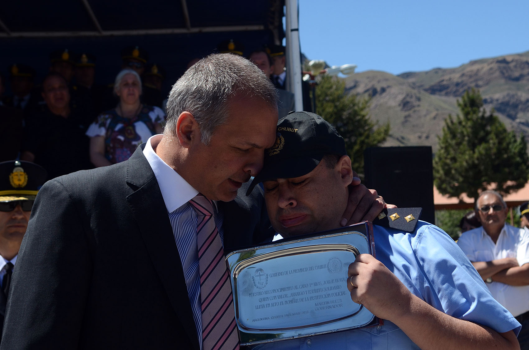 Policías tendrán 75% de Plus salarial