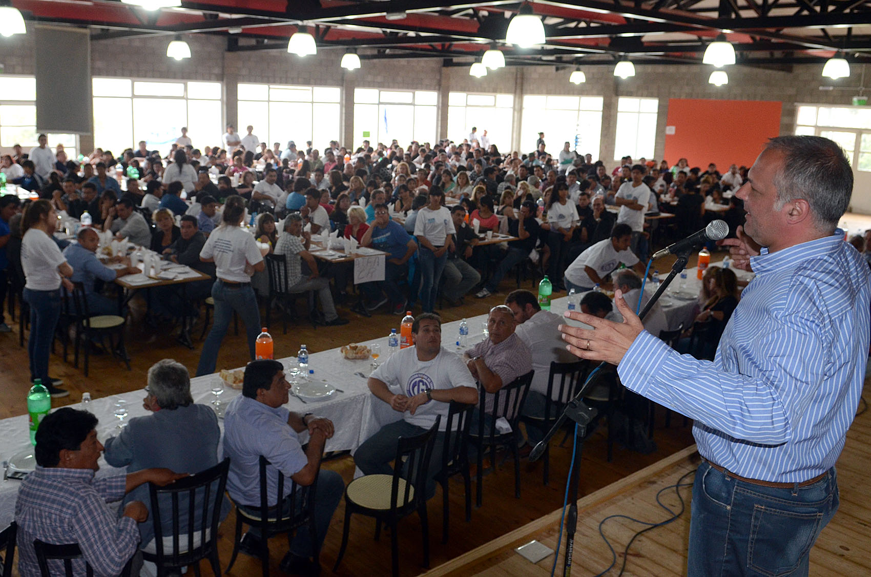 Buzzi compartió un asado con la CGT «Saúl Ubaldini»