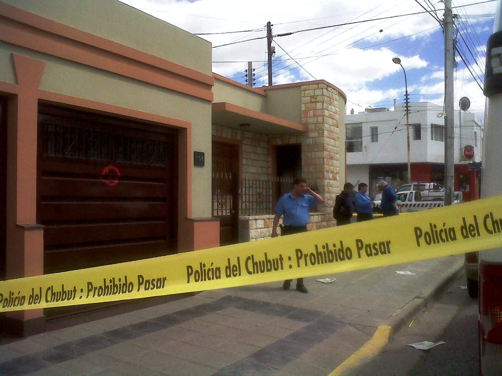 Realizan autopsia a la mujer asesinada ayer