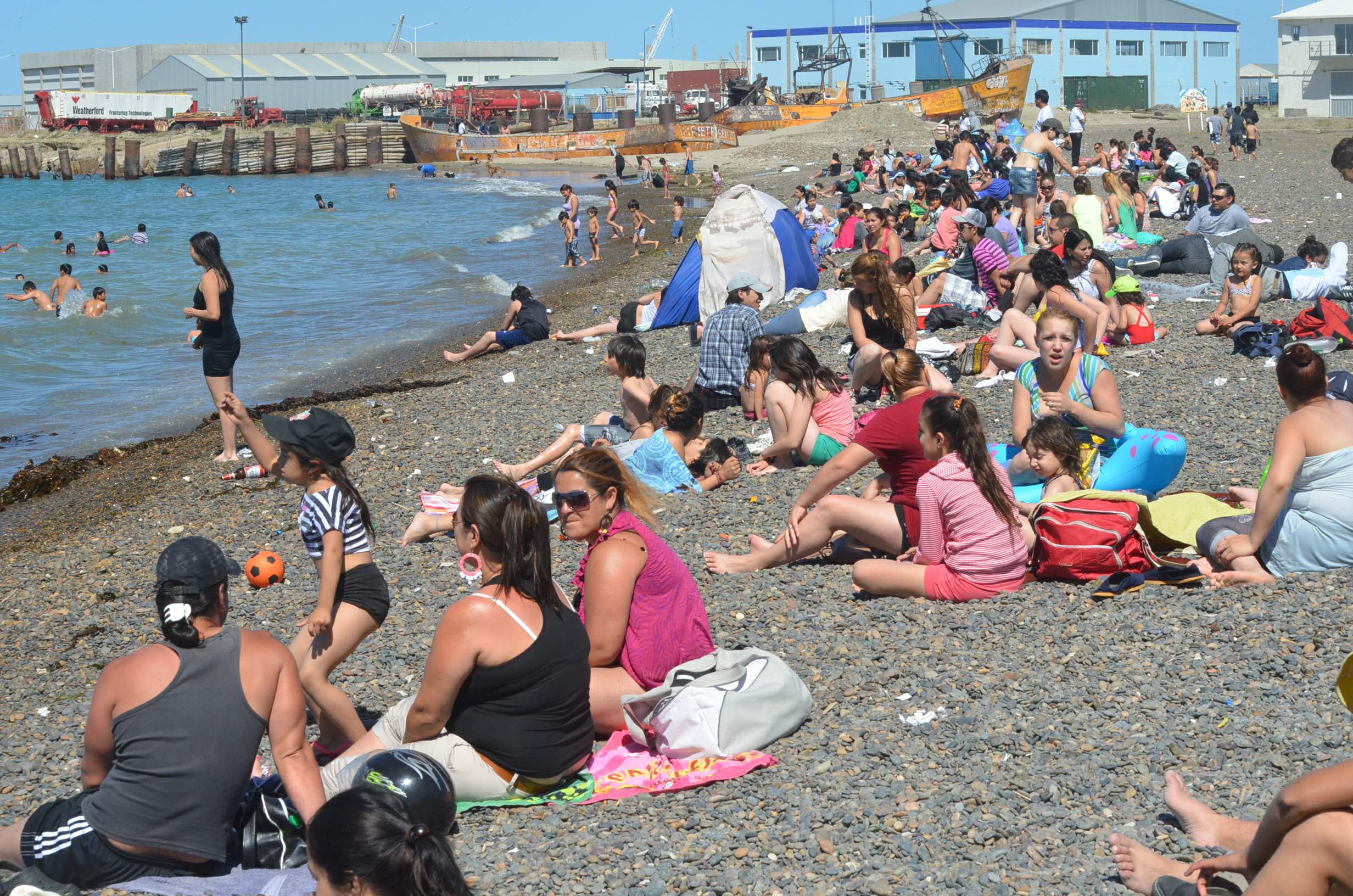 El calor no cesa: se viene la noche y Comodoro continúa con 29 grados