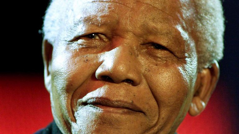 Murió Nelson Mandela a los 95 años