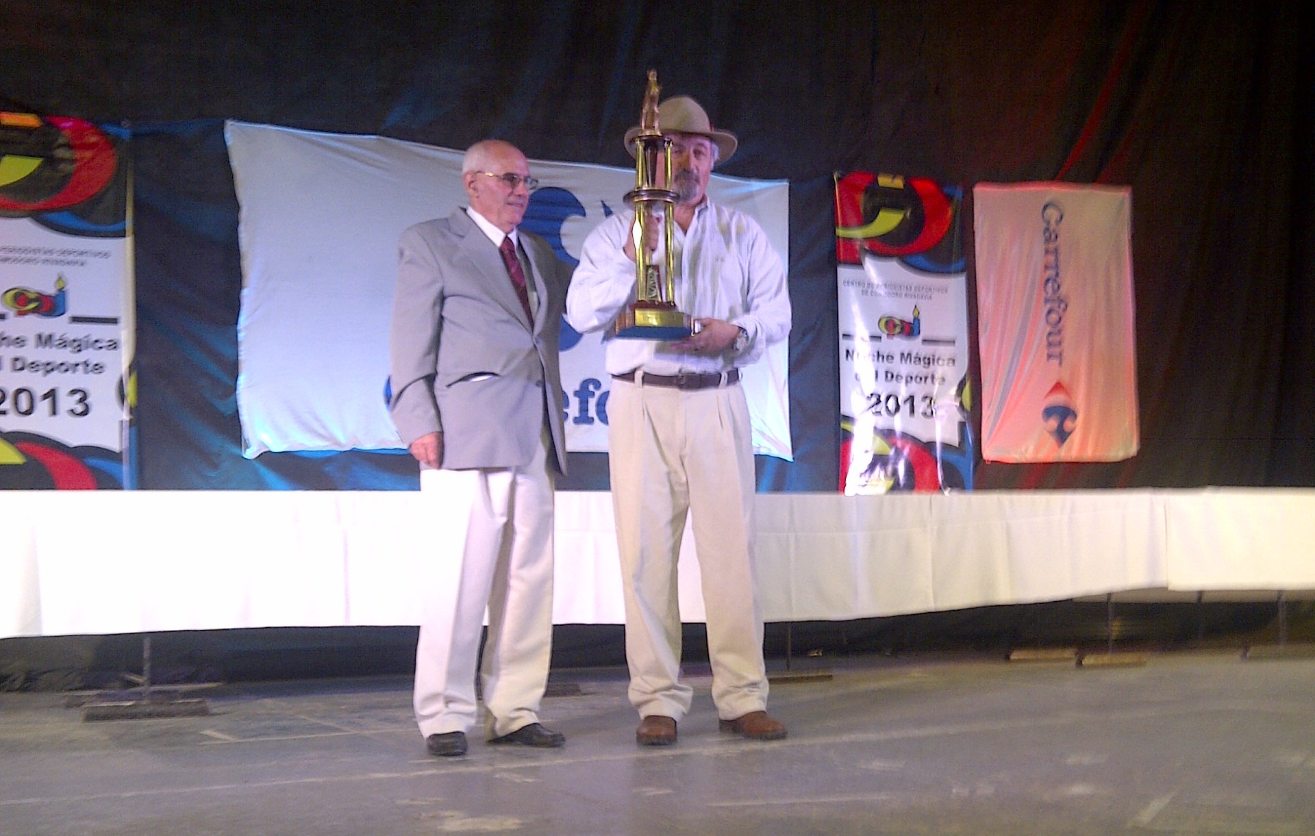 Javier Morales obtuvo la ‘Mara Dorada’