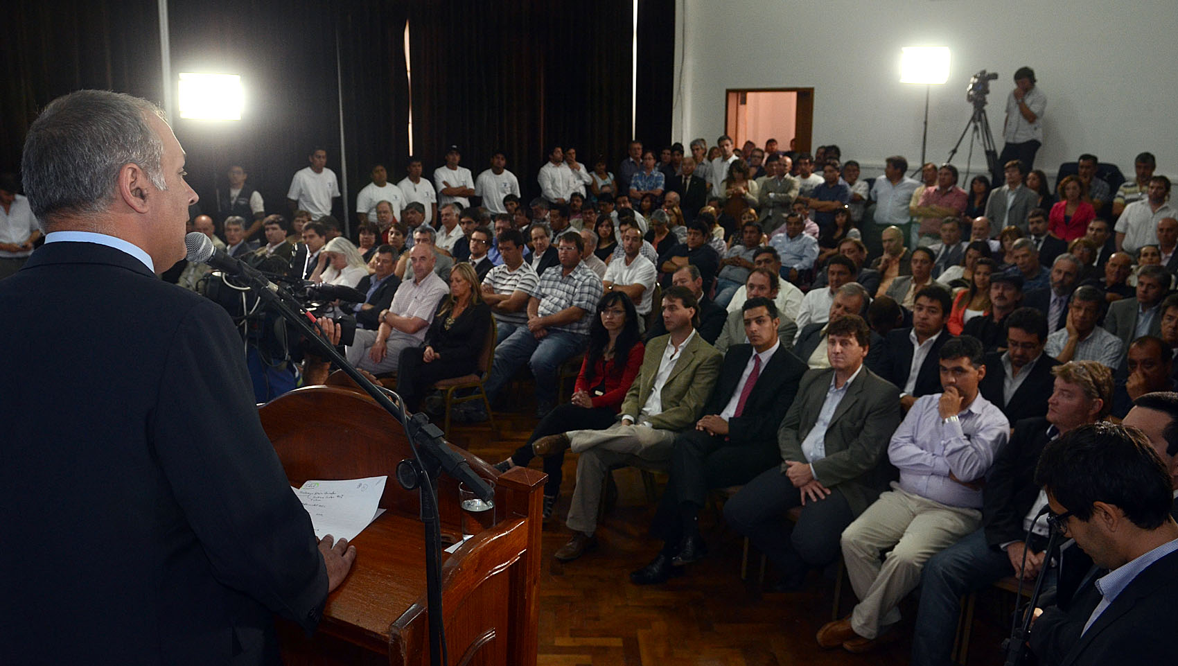 Destinarán 2.700 millones para obra pública