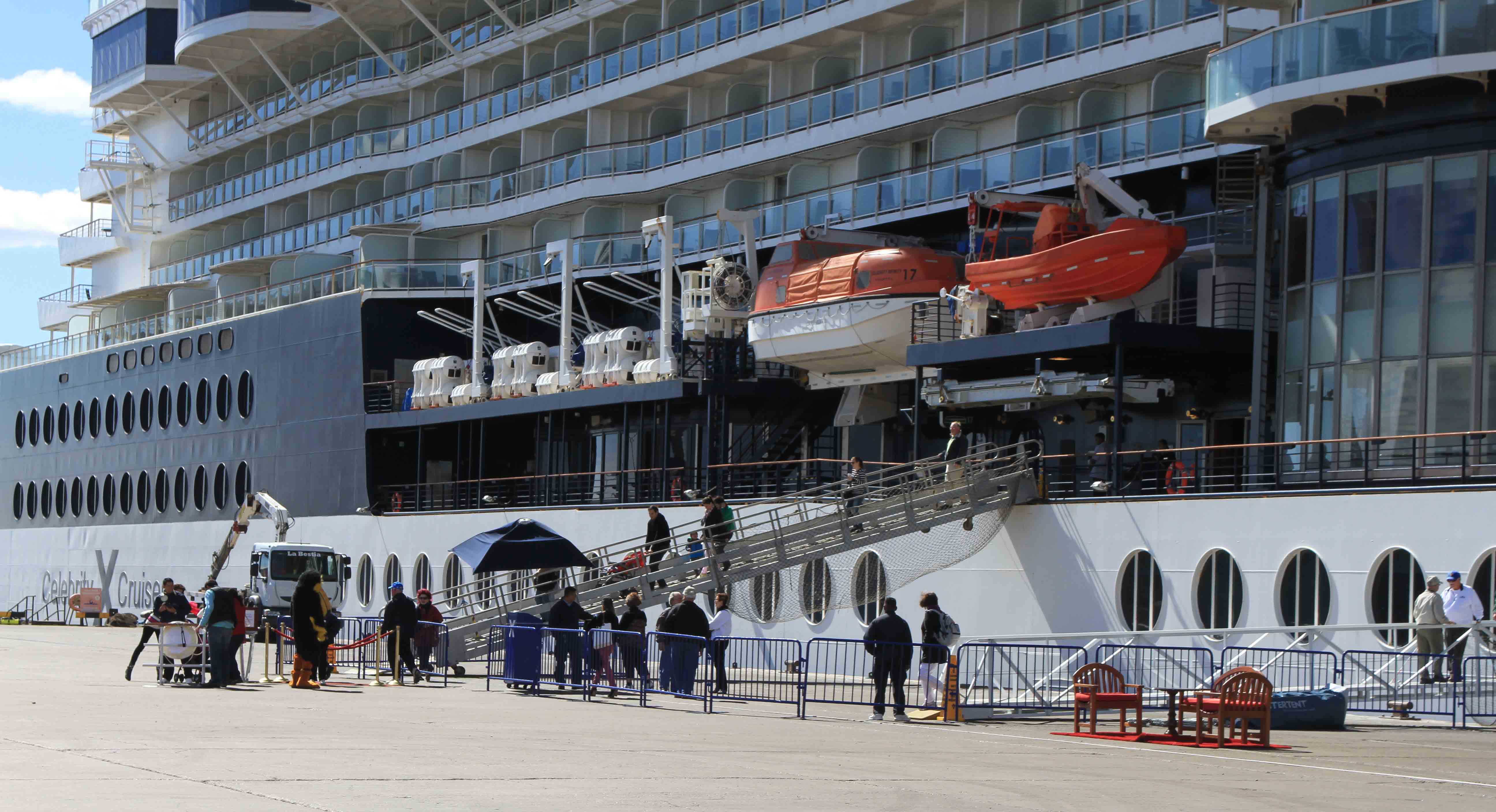 Regresó el más grande de los cruceros que ingresa a Madryn