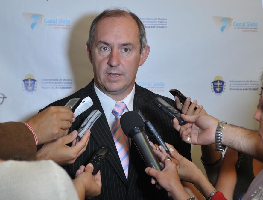 Castro dijo que hay “ñoquis» en el Estado Provincial