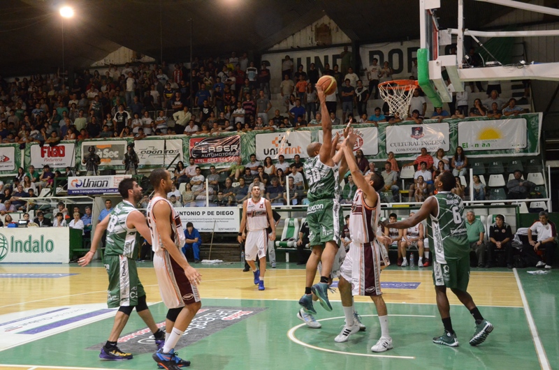 Gimnasia superó a Lanús 77-66