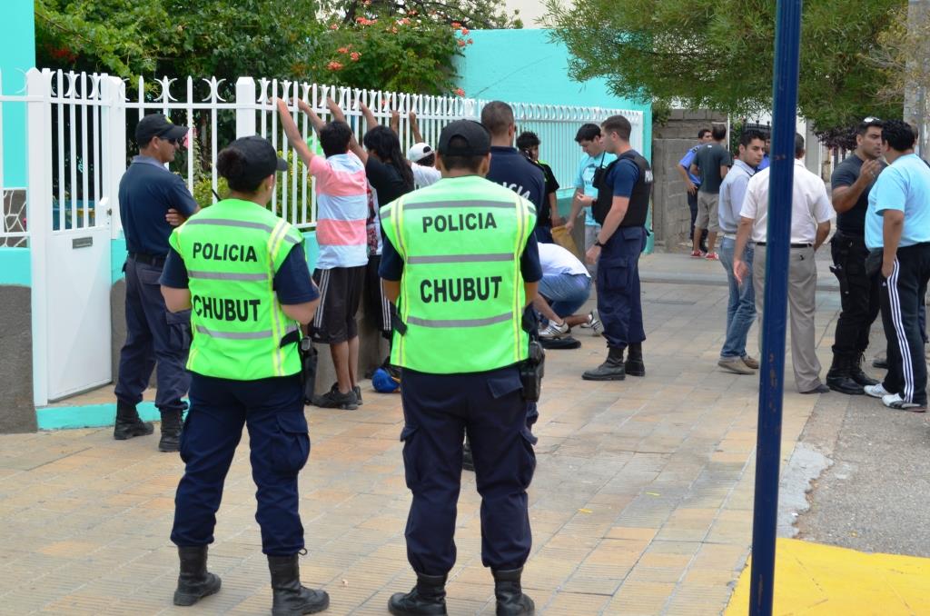 Secuestro de estupefacientes y dinero en Rawson