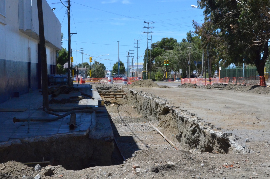 Buzzi firma importantes obras para Comodoro