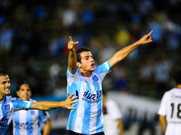 Racing superó a Newell’s y ganó el triangular