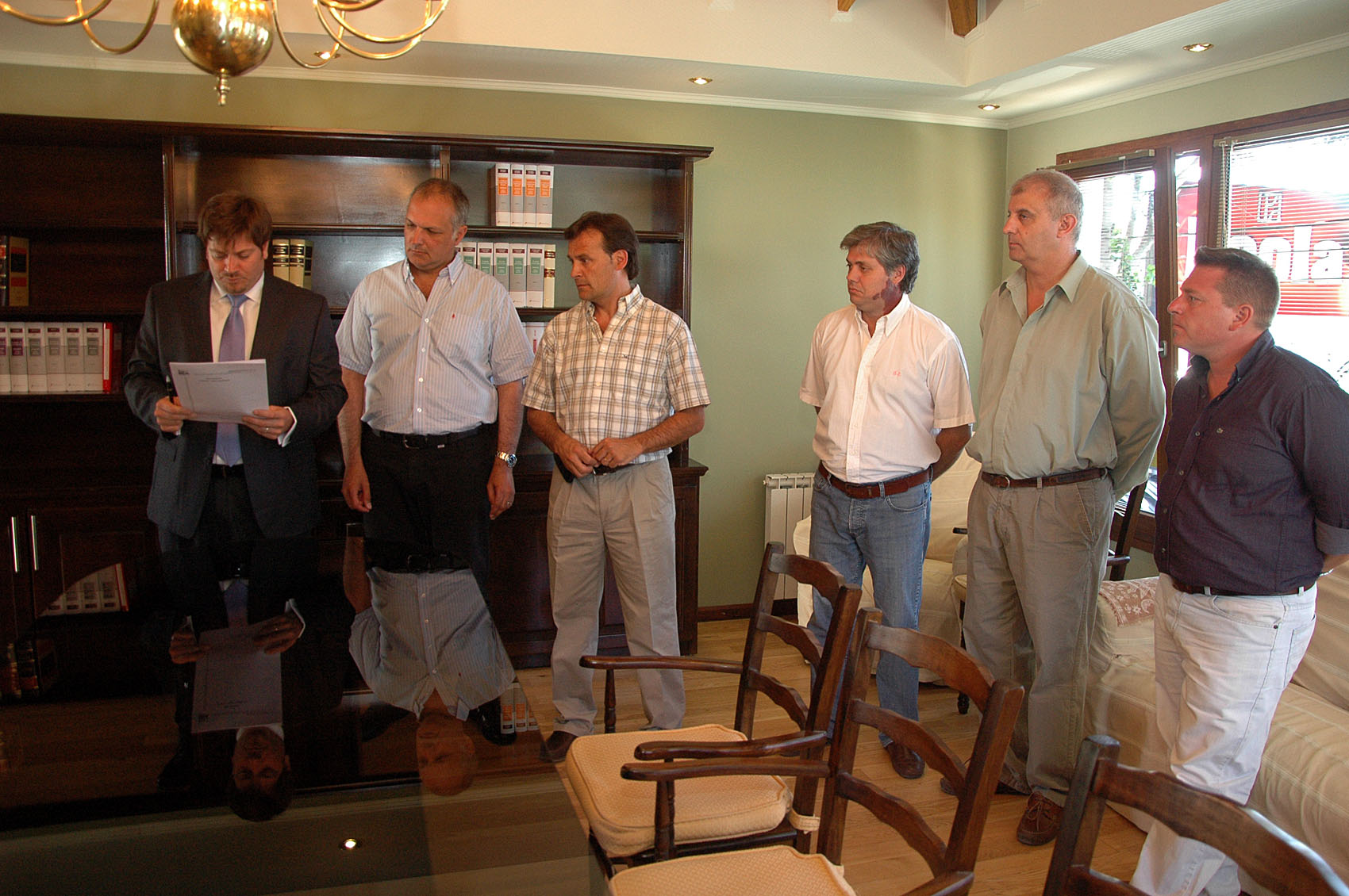 Buzzi reasumió funciones en Esquel