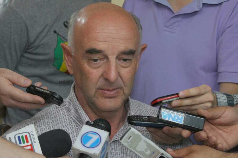«El peronismo deberá ir con la sigla del PJ en 2015»