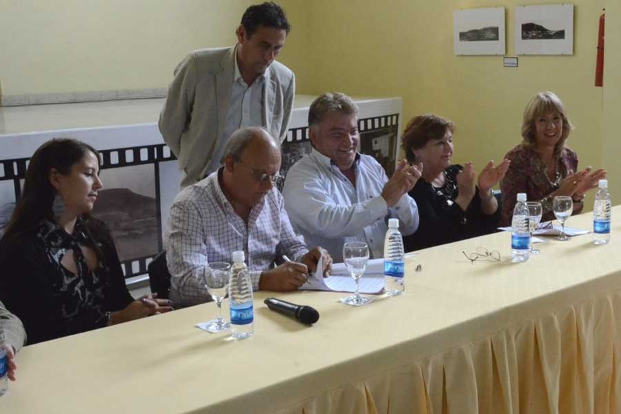 Firman convenio marco de turismo social
