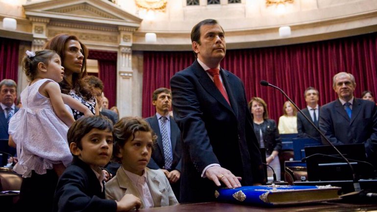 Gerardo Zamora sería presidente provisional del Senado