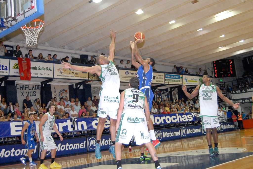 Gimnasia sigue perdiendo fuera de casa