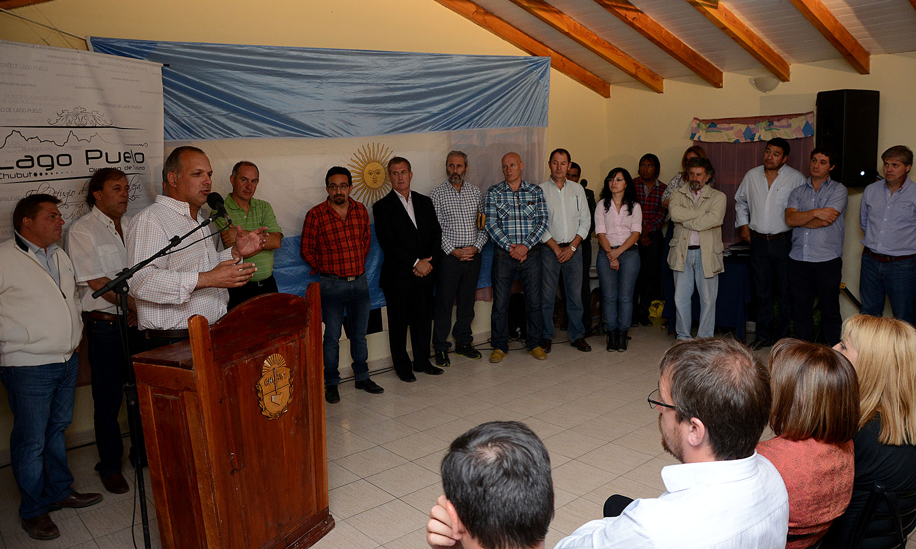 “Que la gente tenga un presente y generarle un futuro”