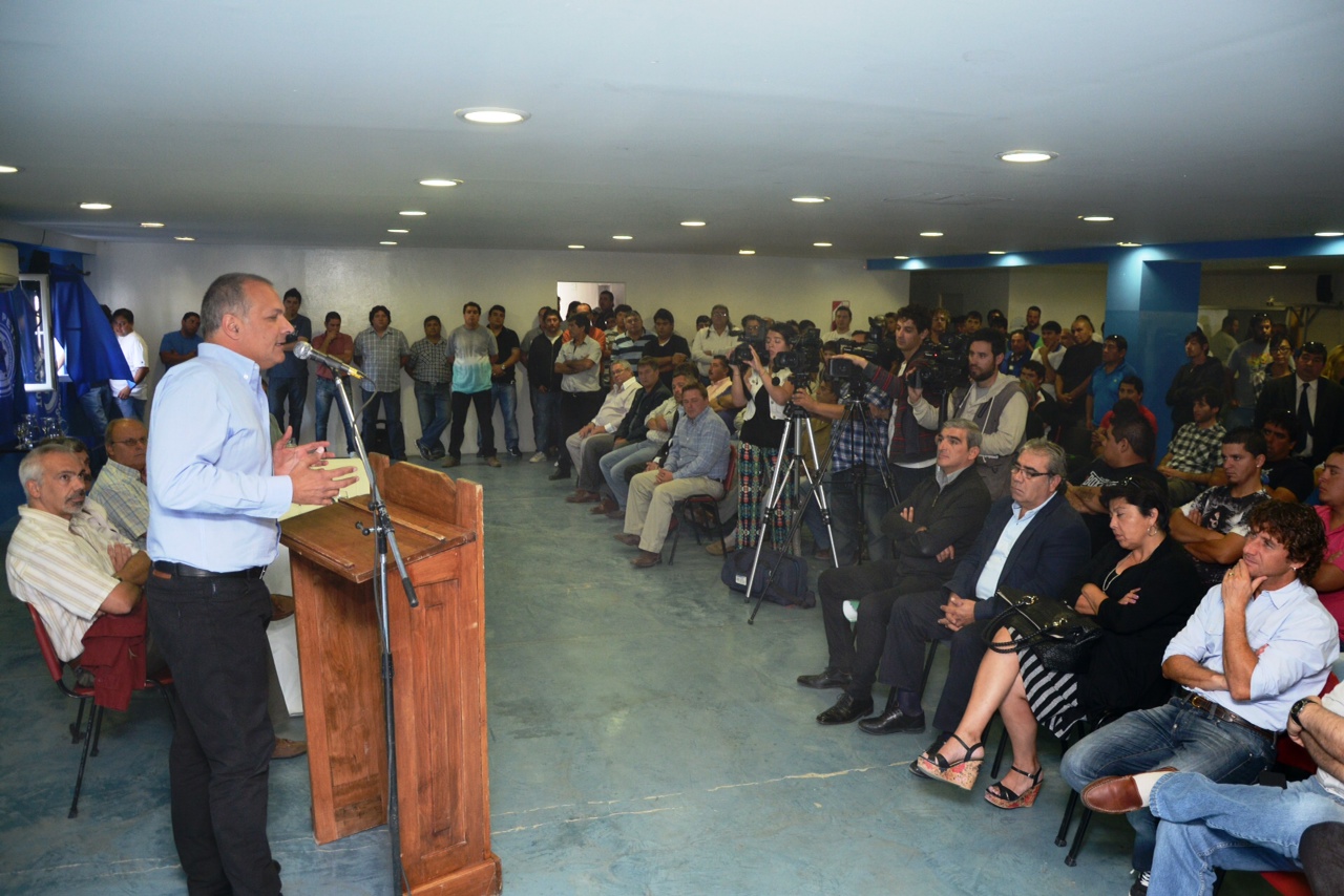 Buzzi: «Este es un Estado presente que trabaja en equipo»