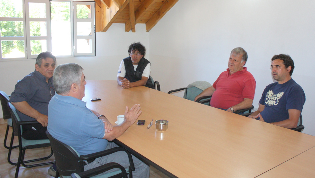 Das Neves recorre la cordillera