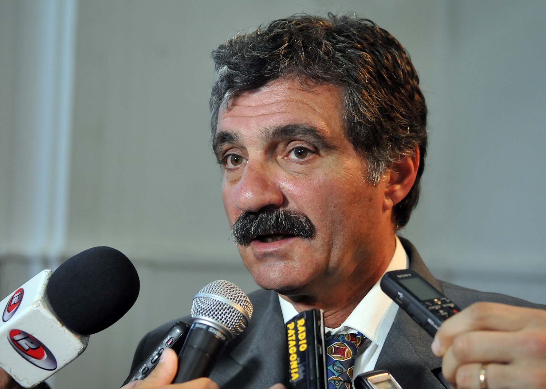 Trovant: “Buzzi recibió una provincia con serios problemas”